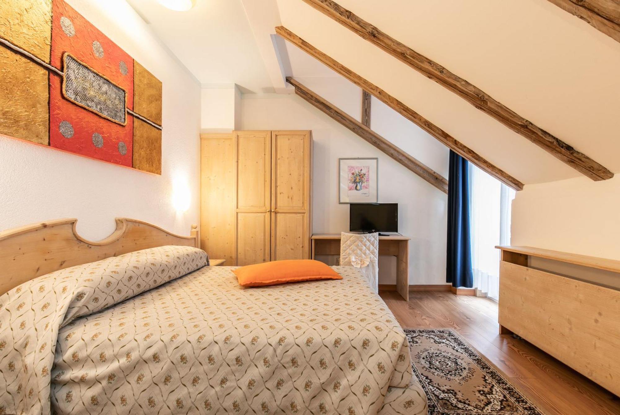 G. Hotel Des Alpes San Martino Di Castrozza Esterno foto