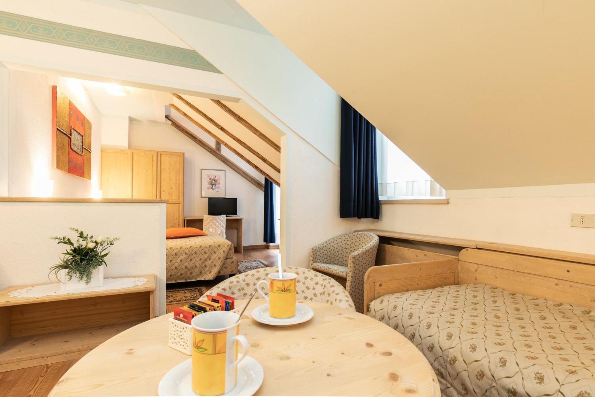 G. Hotel Des Alpes San Martino Di Castrozza Esterno foto