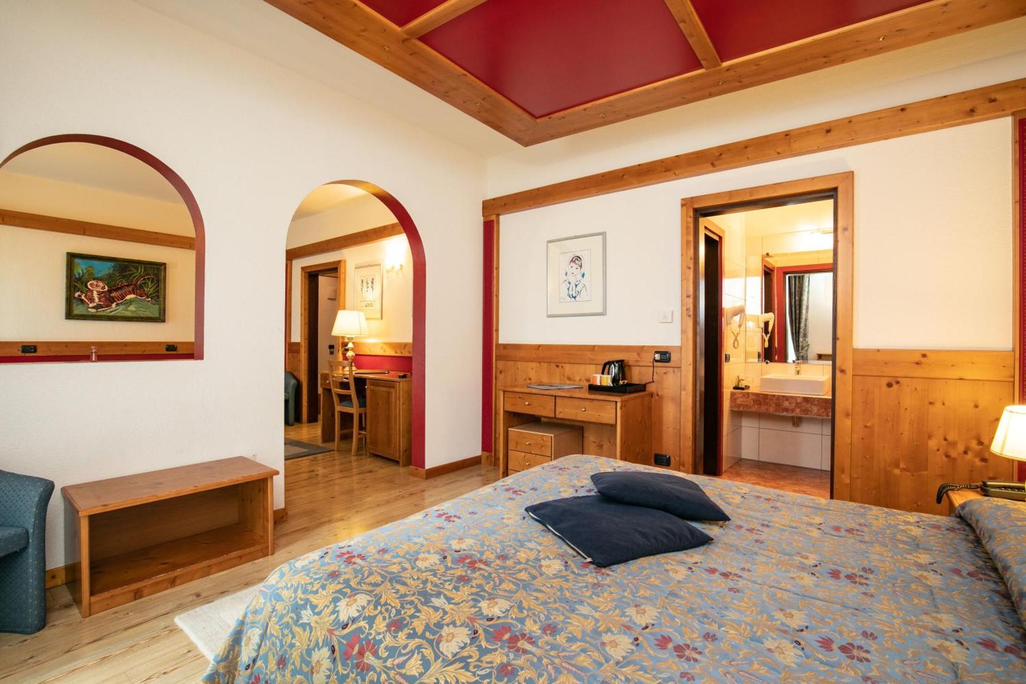 G. Hotel Des Alpes San Martino Di Castrozza Esterno foto