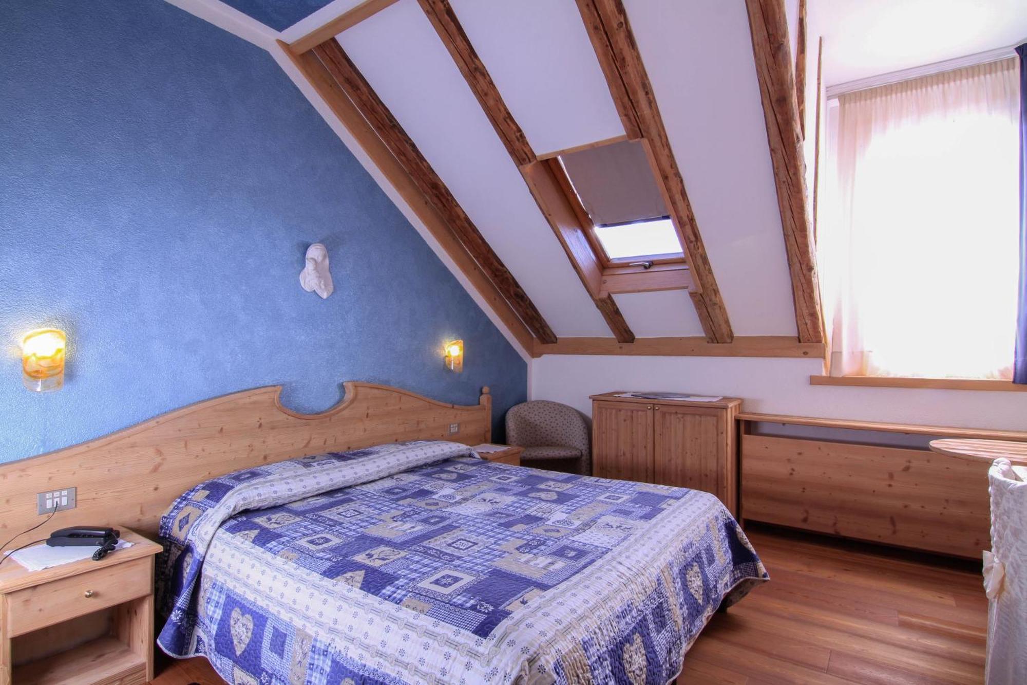 G. Hotel Des Alpes San Martino Di Castrozza Esterno foto