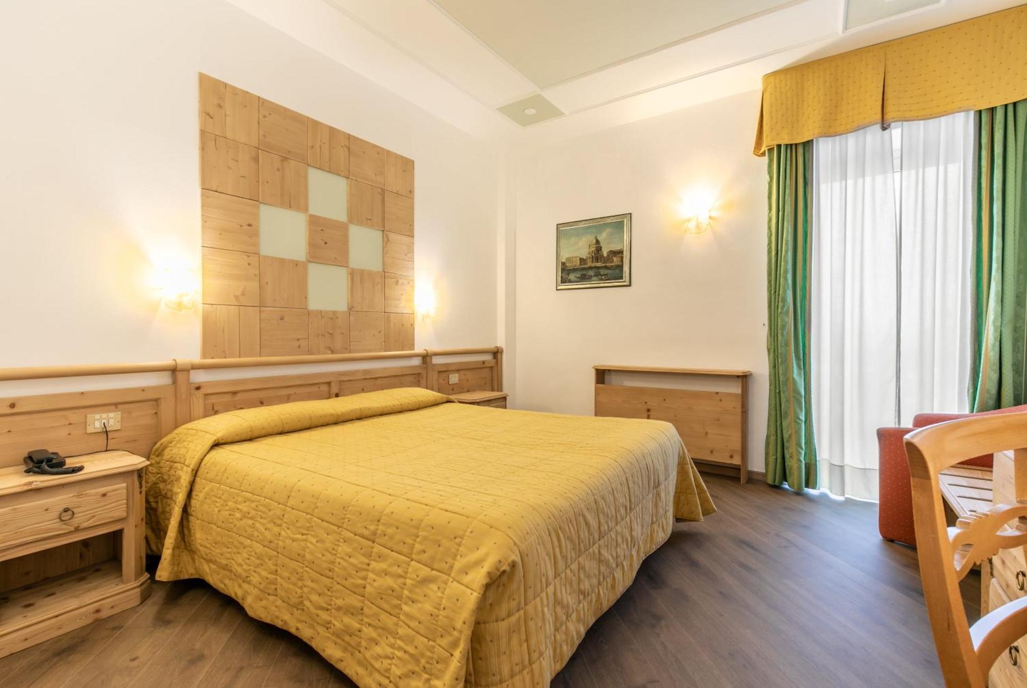 G. Hotel Des Alpes San Martino Di Castrozza Esterno foto